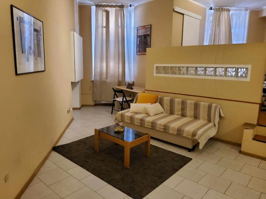 Апартаменты Antica Casa Odone Асти Экстерьер фото